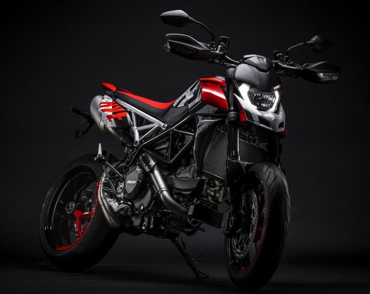 Ducati Hypermotard 950 RVE Static  front three fourth shot